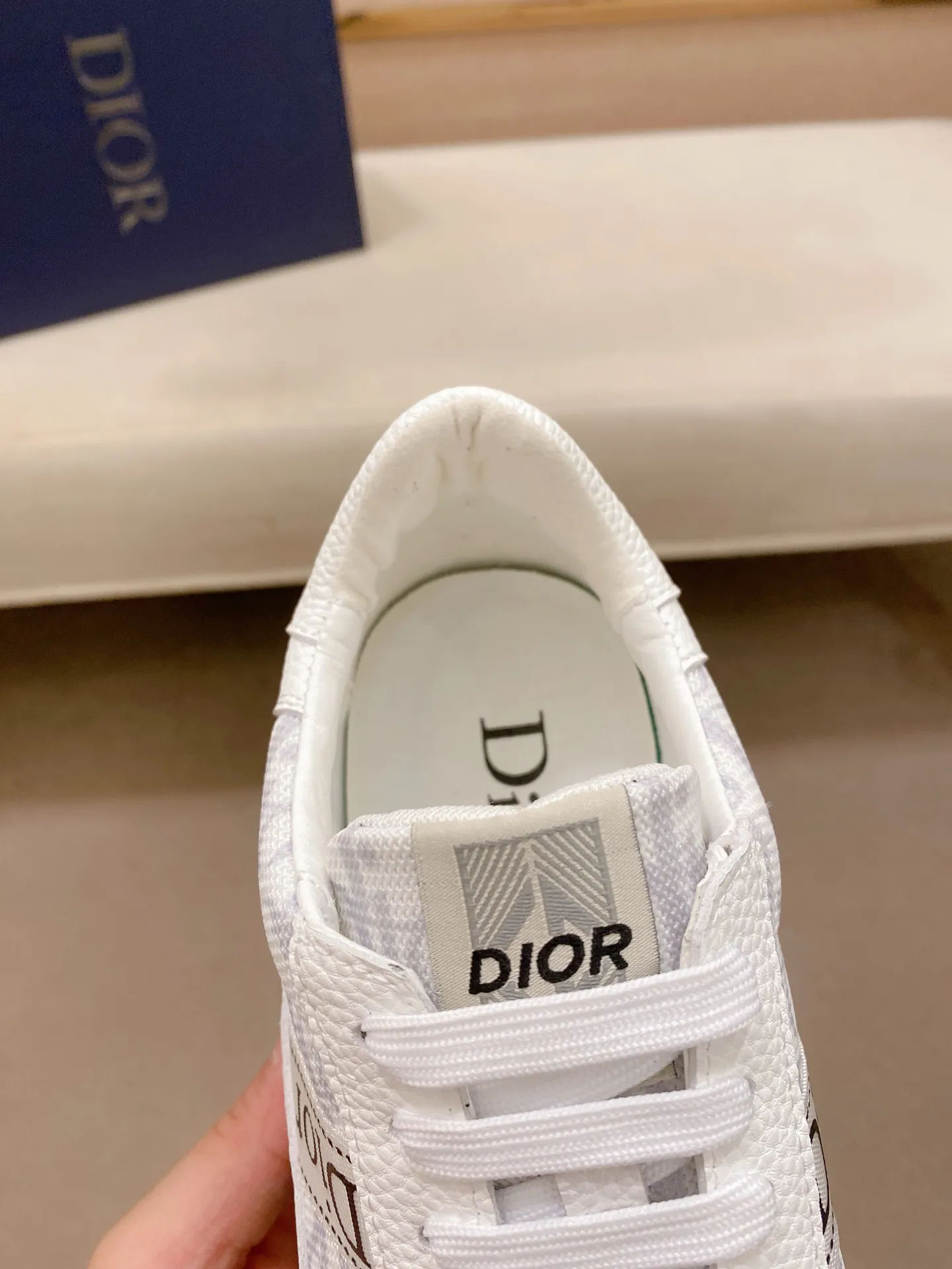 Men's shoes💰 462💰🇮🇹🇮🇹Dior d The new model is on sale at the same time at the counter. The upper 🇮🇹 is imported Italian first-layer cowhide, and the lining is fully imported sheepskin 💪💪. It is a complete 1⃣️ to 1⃣️ replica 🇮🇹💪💪, ⚠ Sole: The original sole is specially provided by the original factory. The exclusive movable molded sole is super comfortable. ⚠Original factory single goods, 🔍🔍high quality, you can enter and leave the counter at will, welcome to compare⚠. Code number:38-44